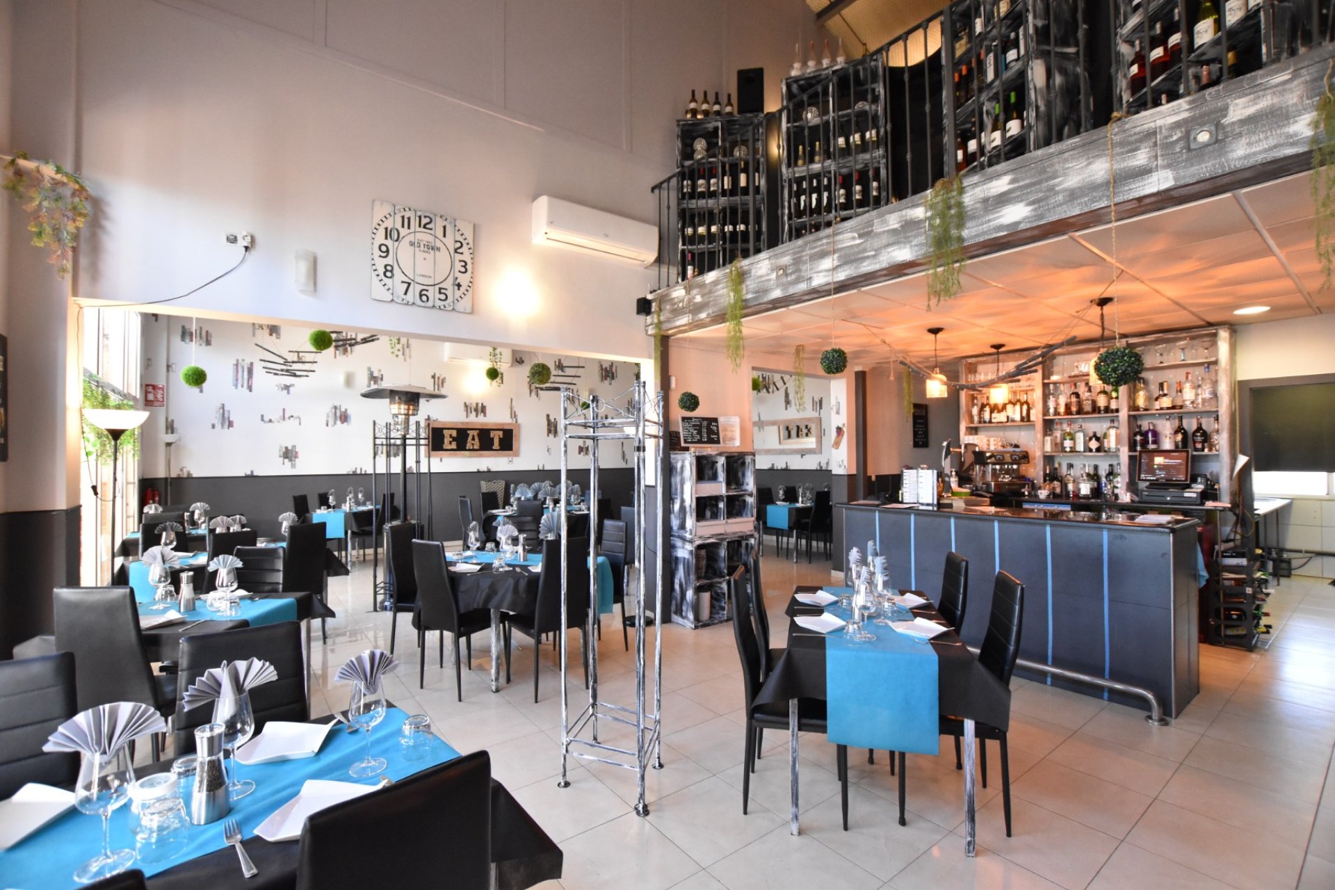 Verkoop - Commercial - Algorfa - La Finca Golf Resort