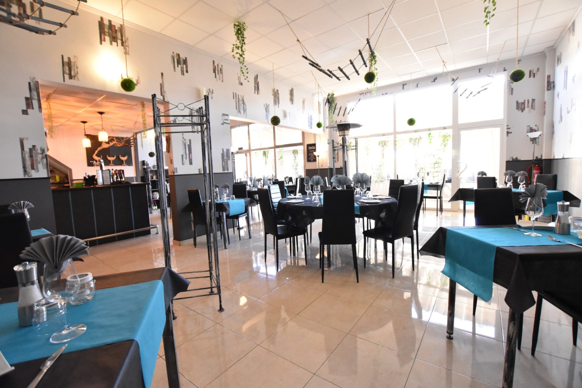 Verkoop - Commercial - Algorfa - La Finca Golf Resort