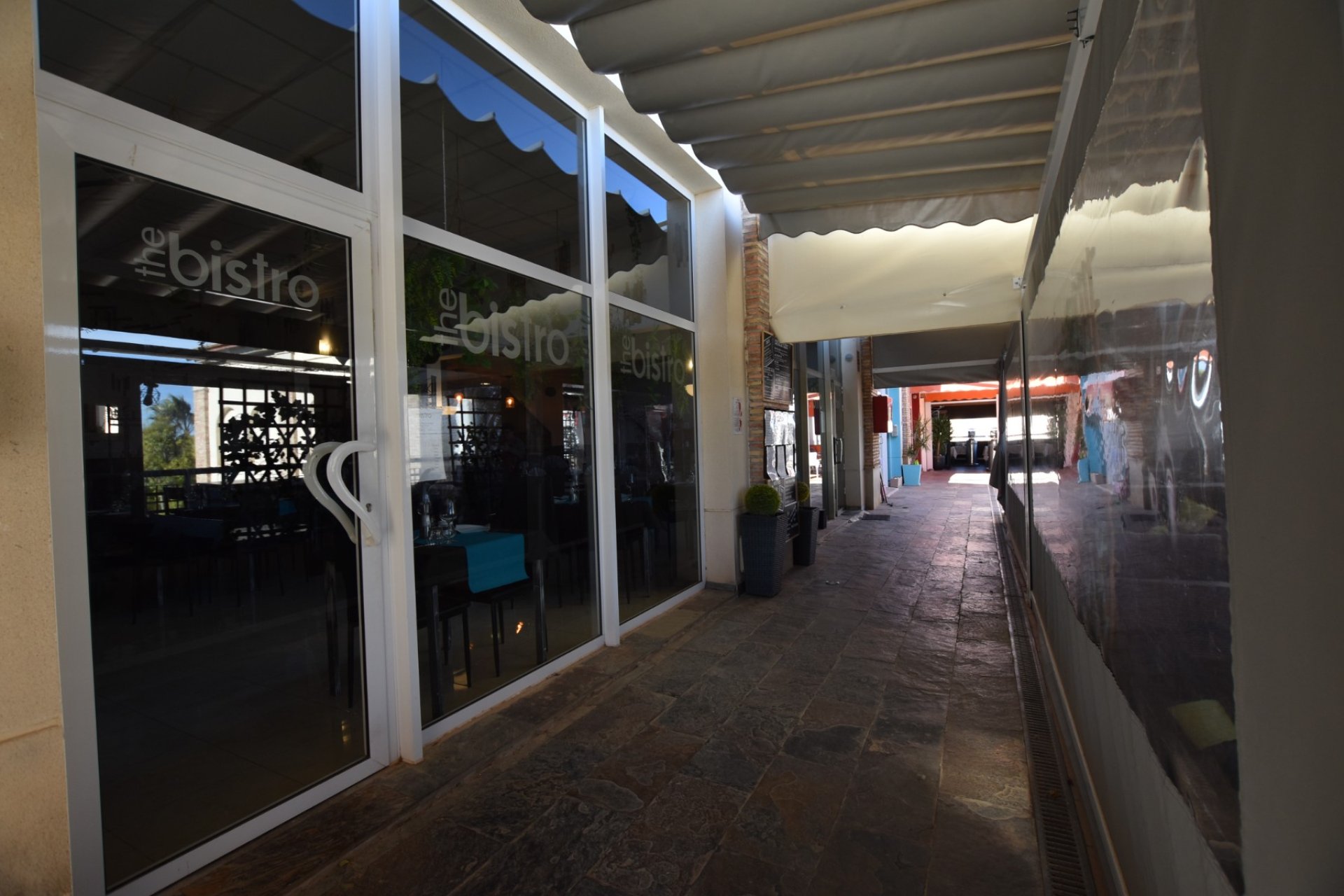 Verkoop - Commercial - Algorfa - La Finca Golf Resort