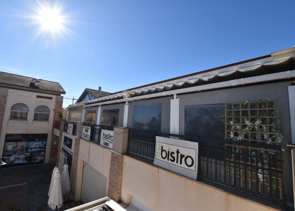 Verkoop - Commercial - Algorfa - La Finca Golf Resort