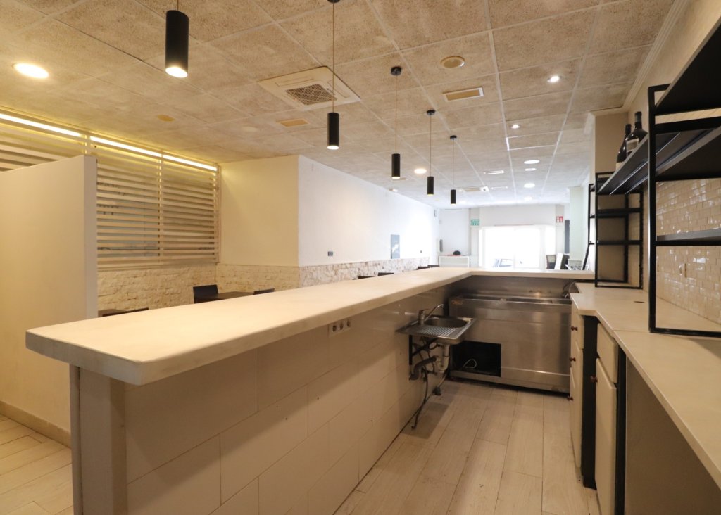 Verkoop - Commercial - Benijofar - Benijofar - Village