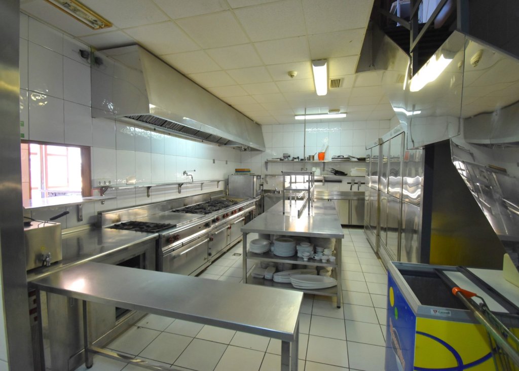 Verkoop - Commercial (Freehold) - Orihuela Costa - Los Dolses
