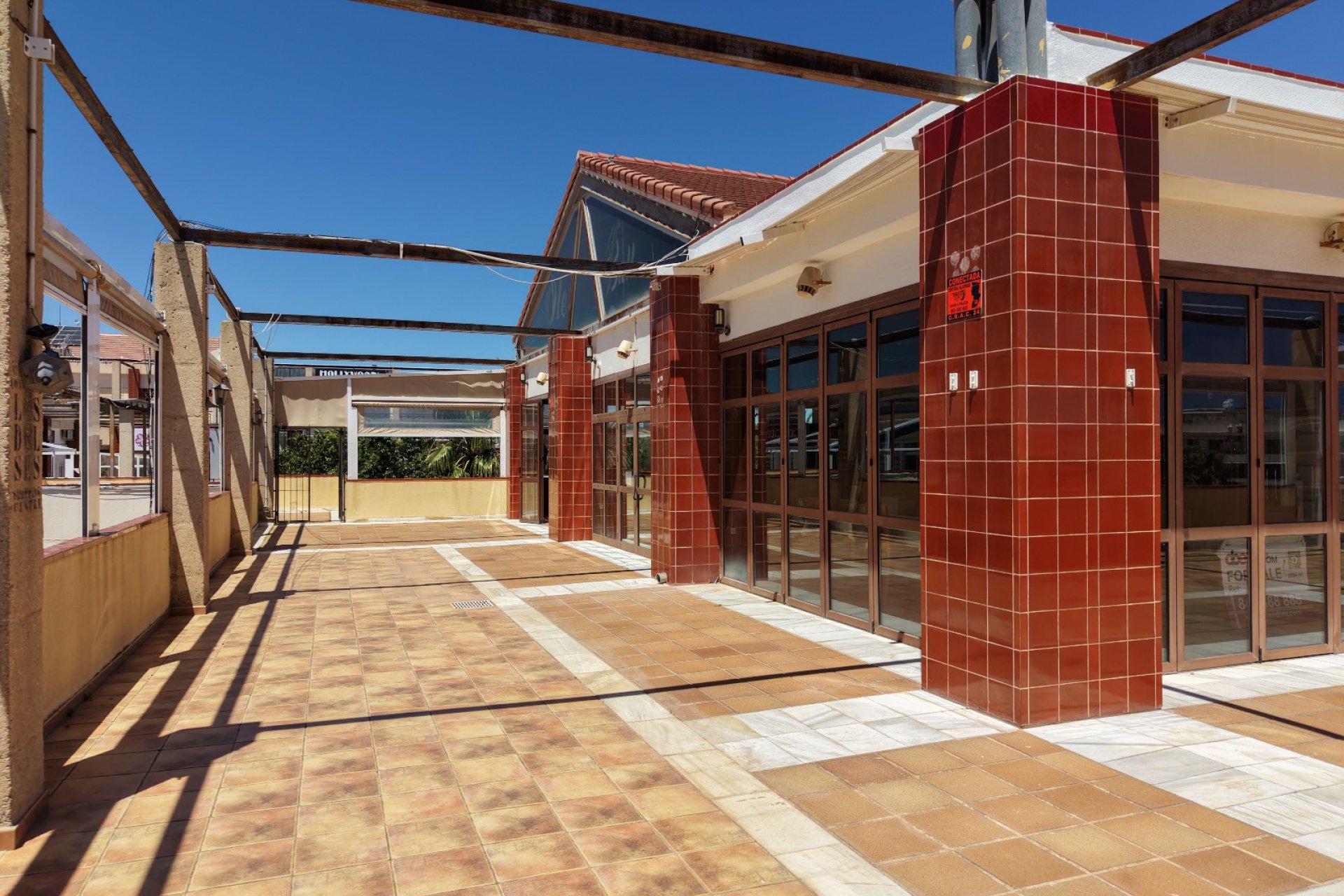Verkoop - Commercial (Freehold) - Orihuela Costa - Los Dolses