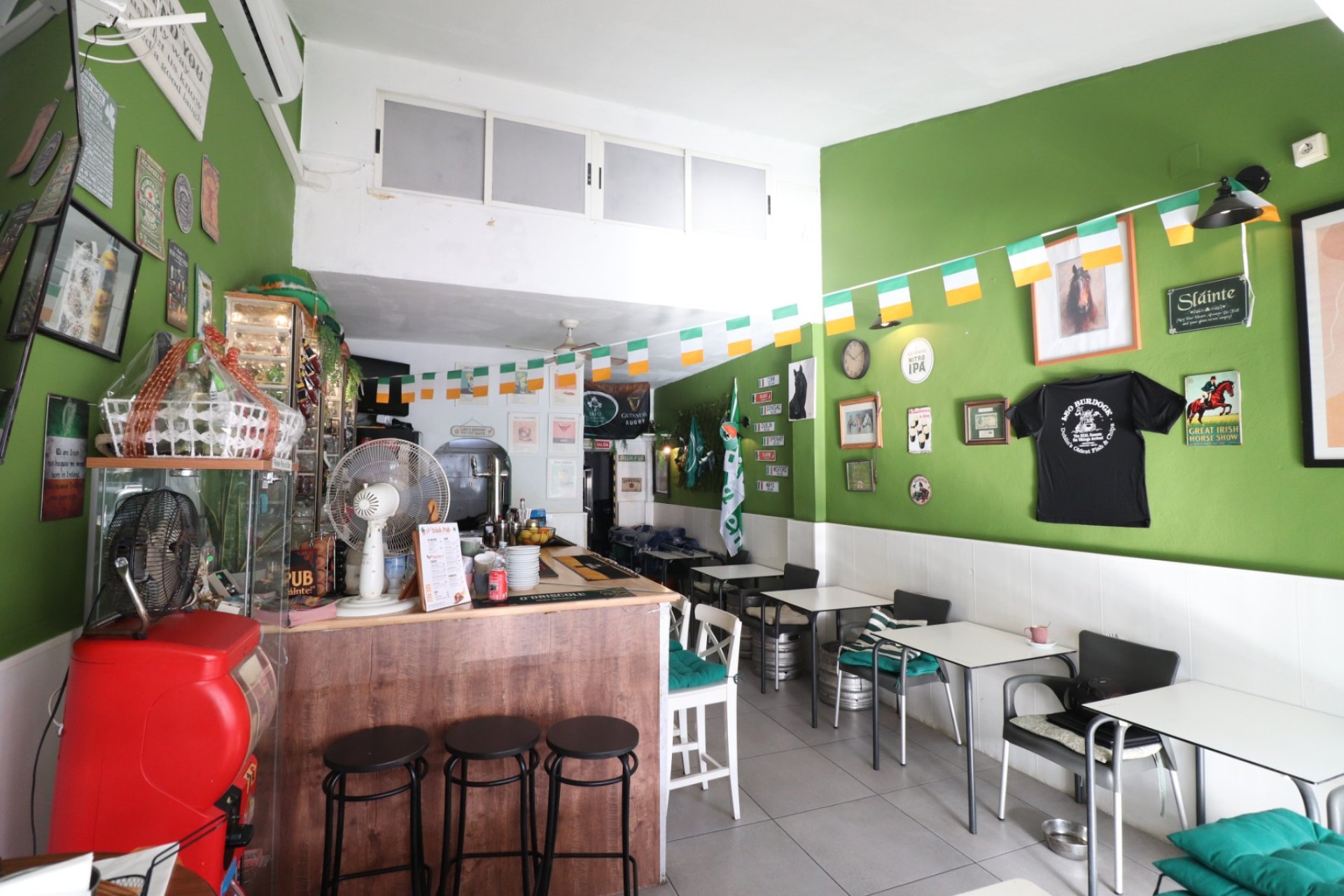 Verkoop - Commercial (Freehold) - Torrevieja - El Chaparral