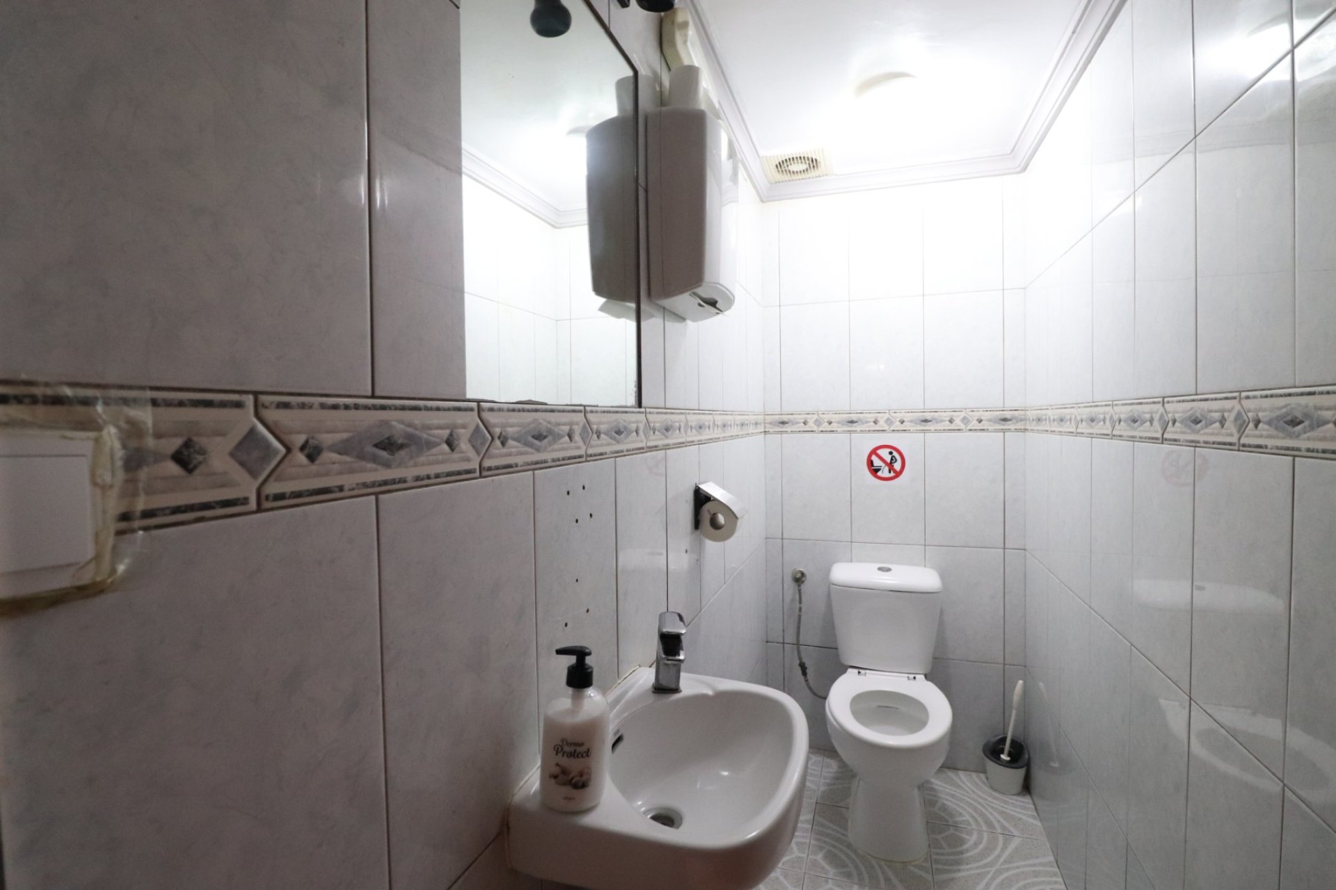 Verkoop - Commercial (Freehold) - Torrevieja - El Chaparral