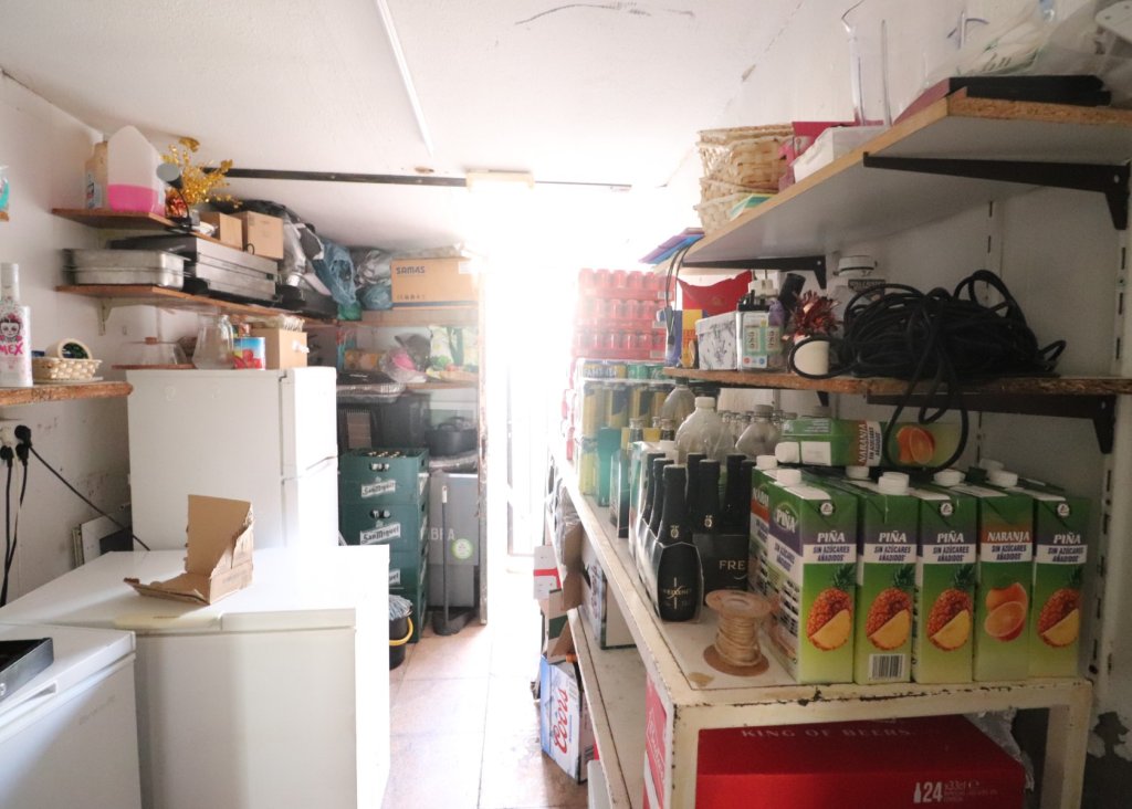 Verkoop - Commercial (Freehold) - Torrevieja - El Chaparral