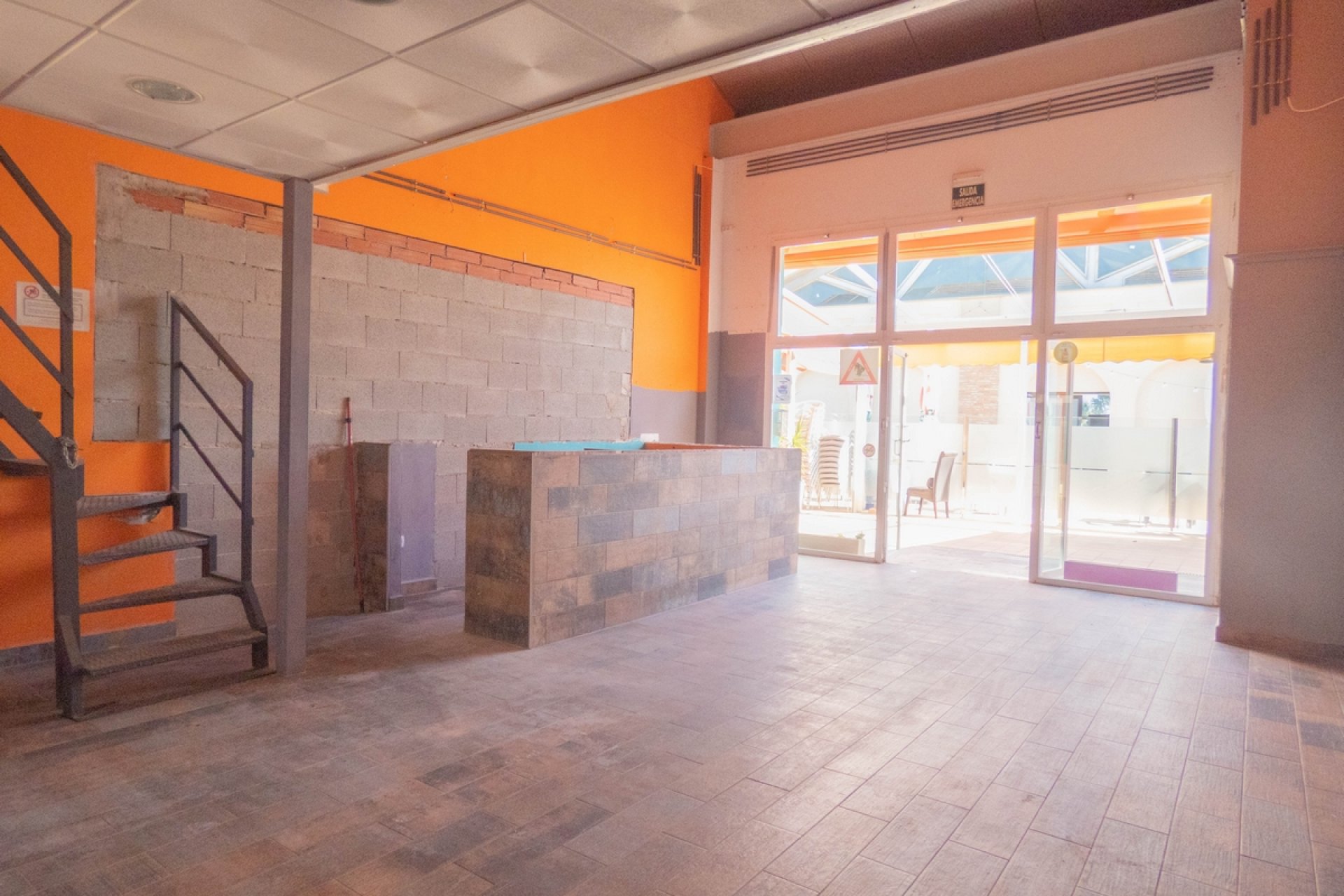 Verkoop - Commercial - La Finca Golf - Algorfa