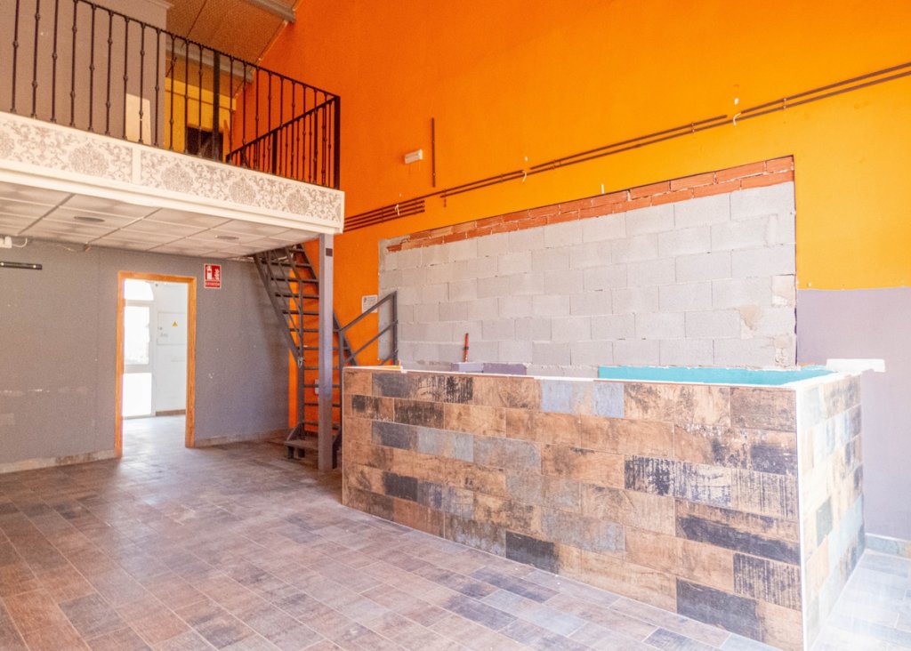 Verkoop - Commercial - La Finca Golf - Algorfa