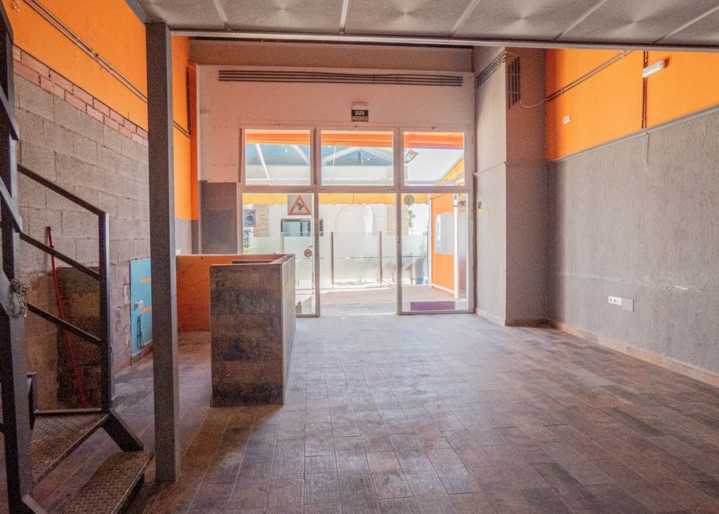 Verkoop - Commercial - La Finca Golf - Algorfa