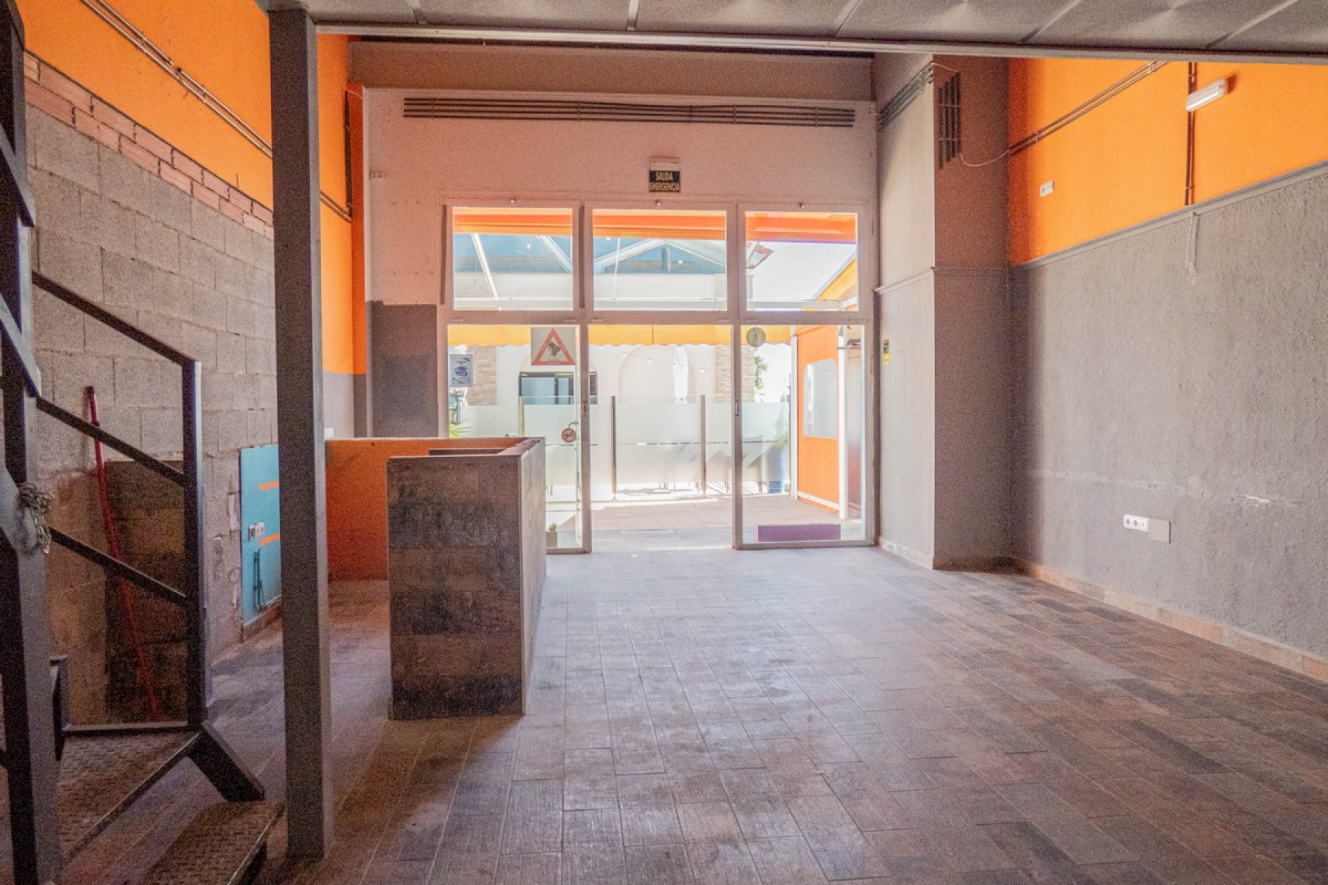 Verkoop - Commercial - La Finca Golf - Algorfa