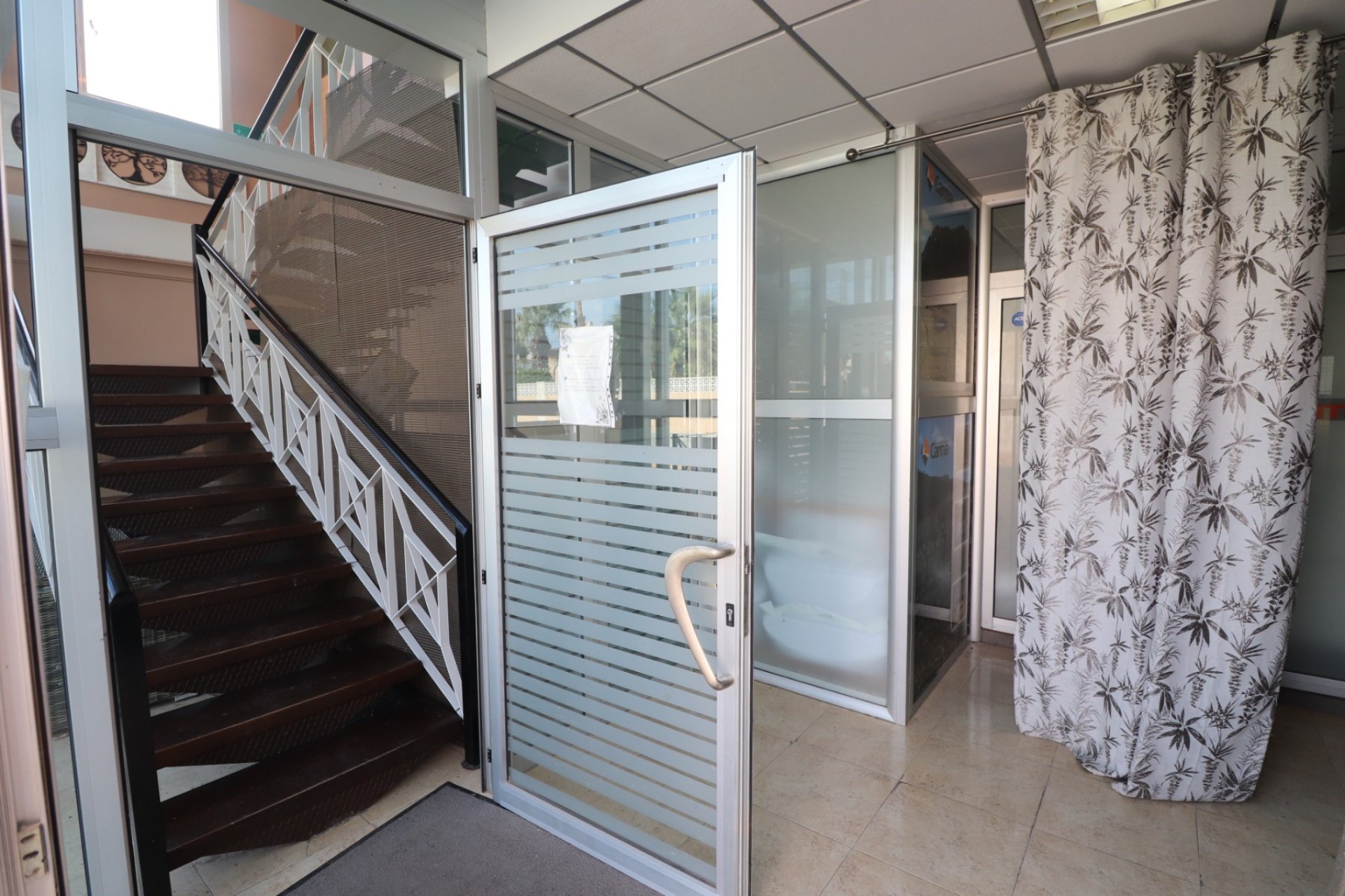 Verkoop - Commercial (Leasehold) - Ciudad Quesada - Ciudad Quesada - Town
