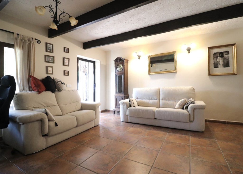 Verkoop - Finca / Country Property - Albatera - Albatera - Country