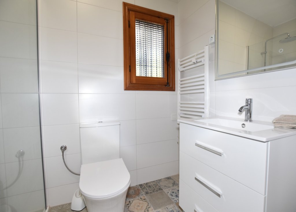 Verkoop - Finca / Country Property - Algorfa - Montemar