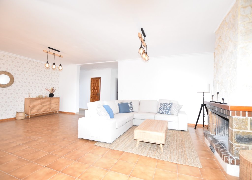 Verkoop - Finca / Country Property - Algorfa - Montemar