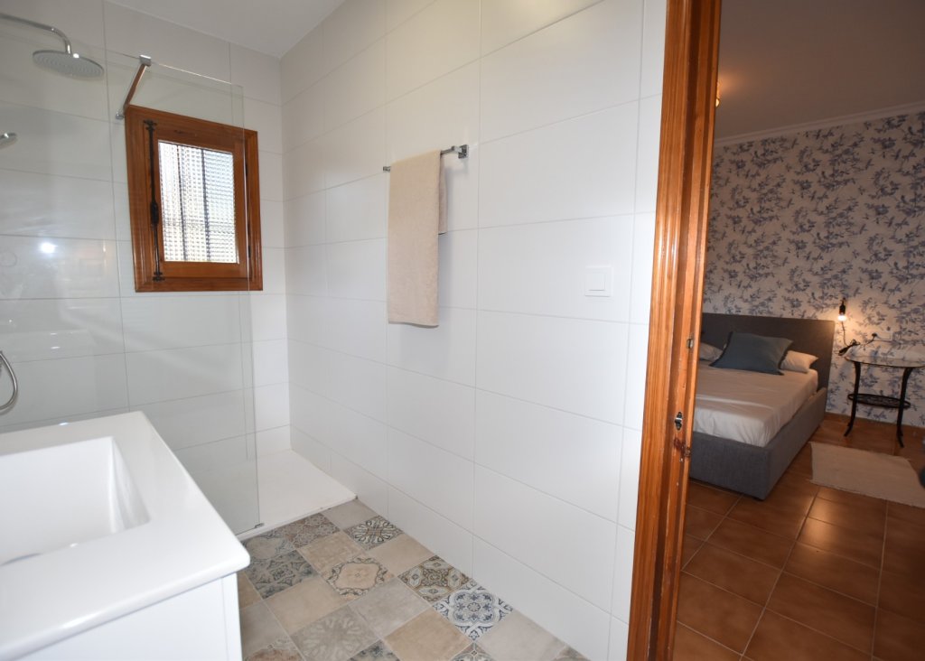 Verkoop - Finca / Country Property - Algorfa - Montemar