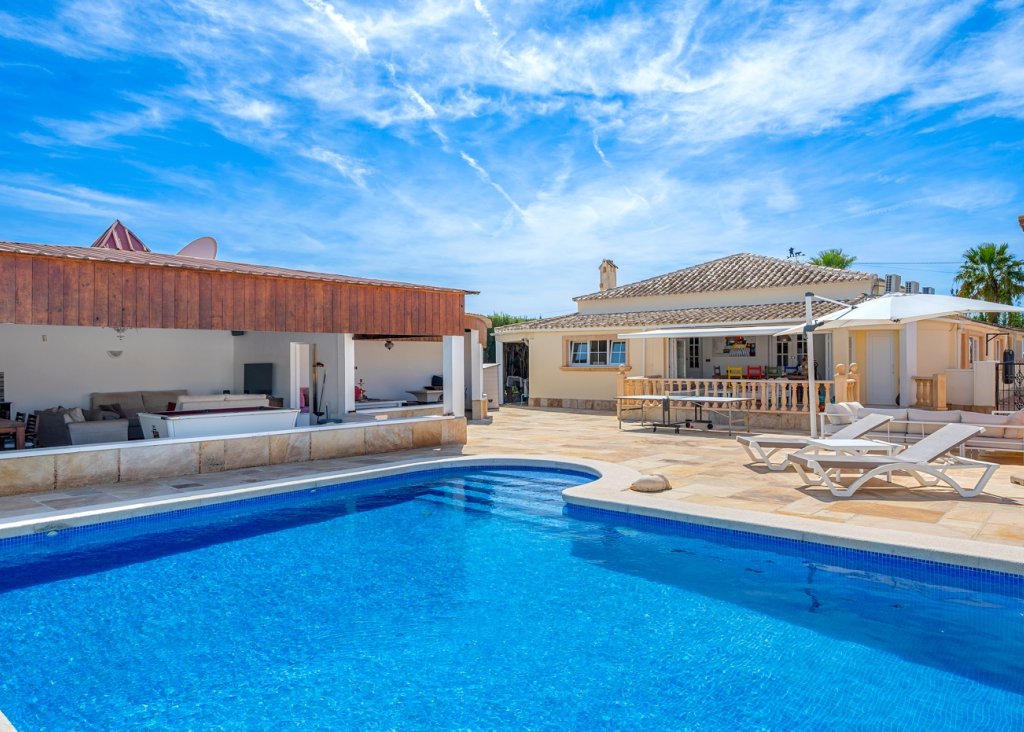 Verkoop - Finca / Country Property - Almoradí - Las Heredades