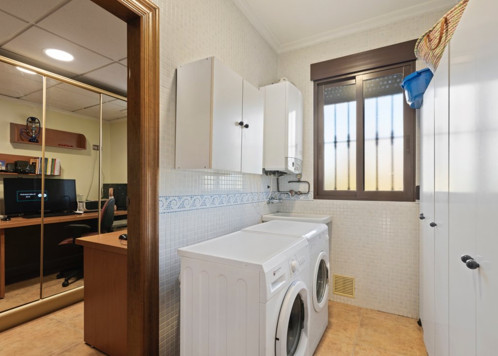 Verkoop - Finca / Country Property - Beniel - Carretera de Beniel