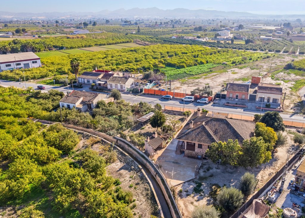 Verkoop - Finca / Country Property - Beniel - Carretera de Beniel