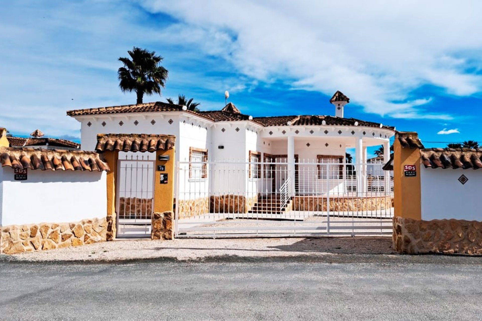 Verkoop - Finca / Country Property - Catral - Catral - Country