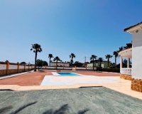 Verkoop - Finca / Country Property - Catral - Catral - Country