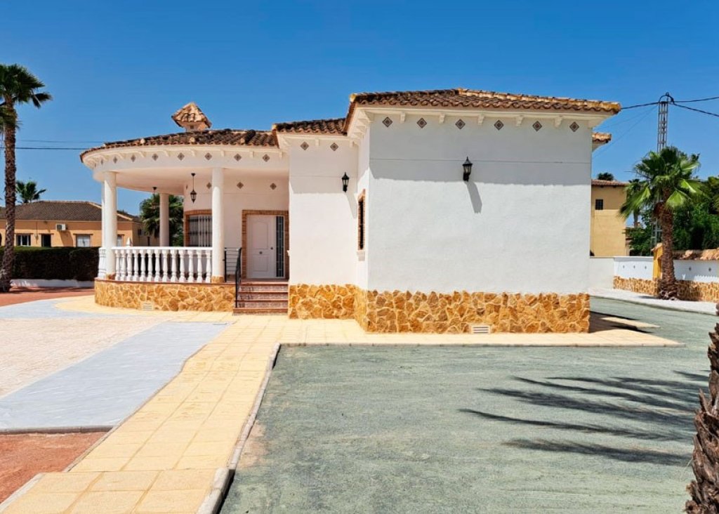 Verkoop - Finca / Country Property - Catral - Catral - Country