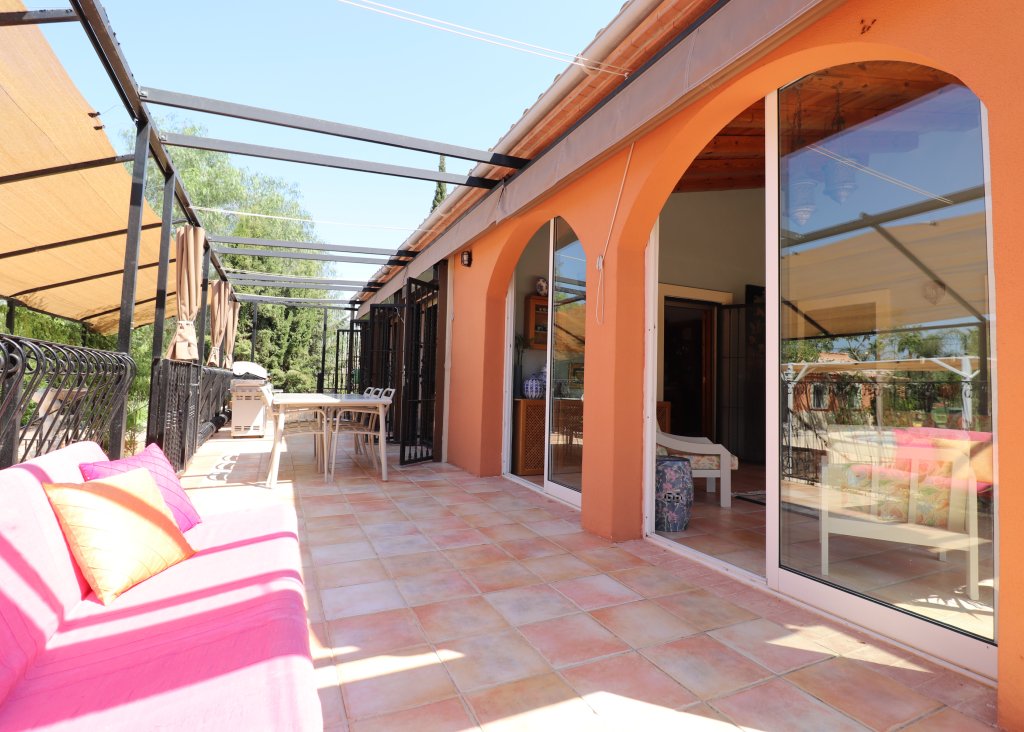 Verkoop - Finca / Country Property - Catral - Catral - Country