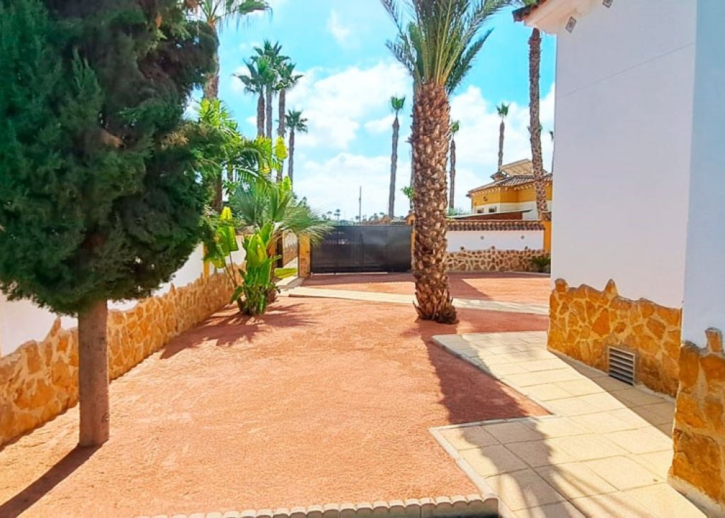 Verkoop - Finca / Country Property - Catral - Catral - Country