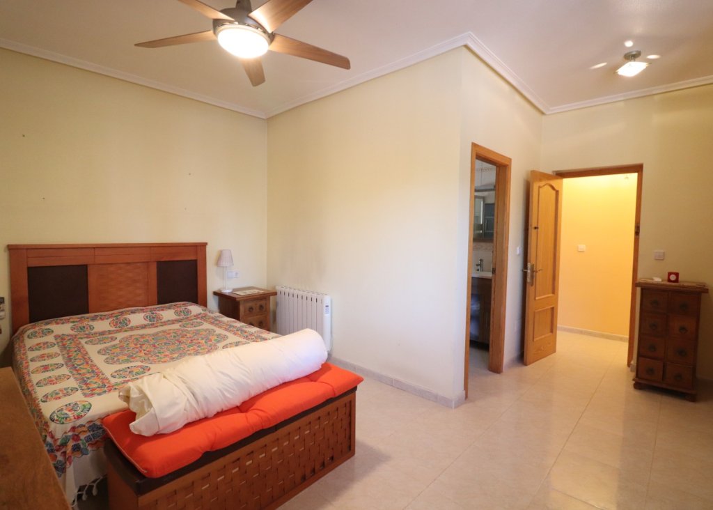 Verkoop - Finca / Country Property - Catral - Catral - Country