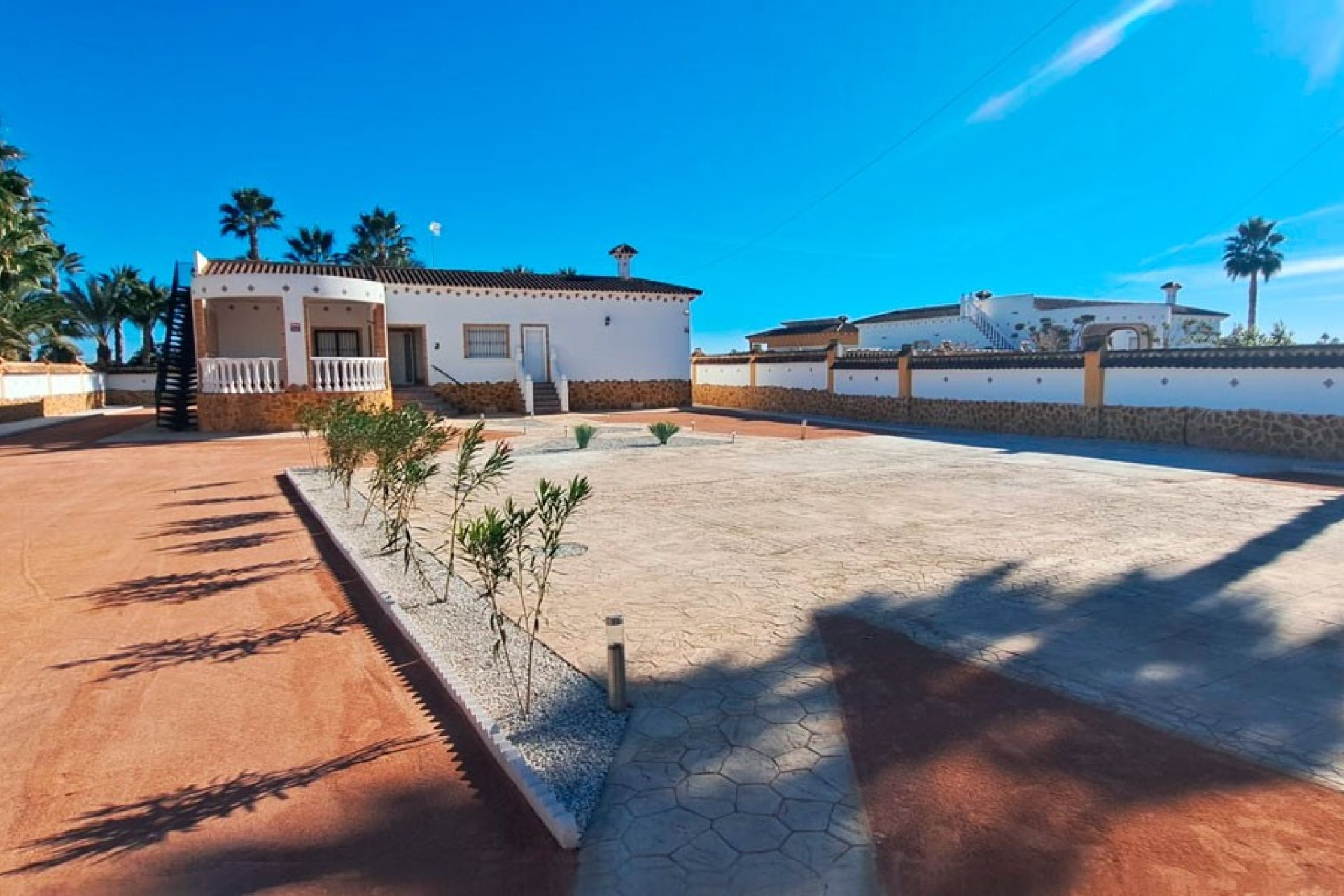 Verkoop - Finca / Country Property - Catral - Catral - Country