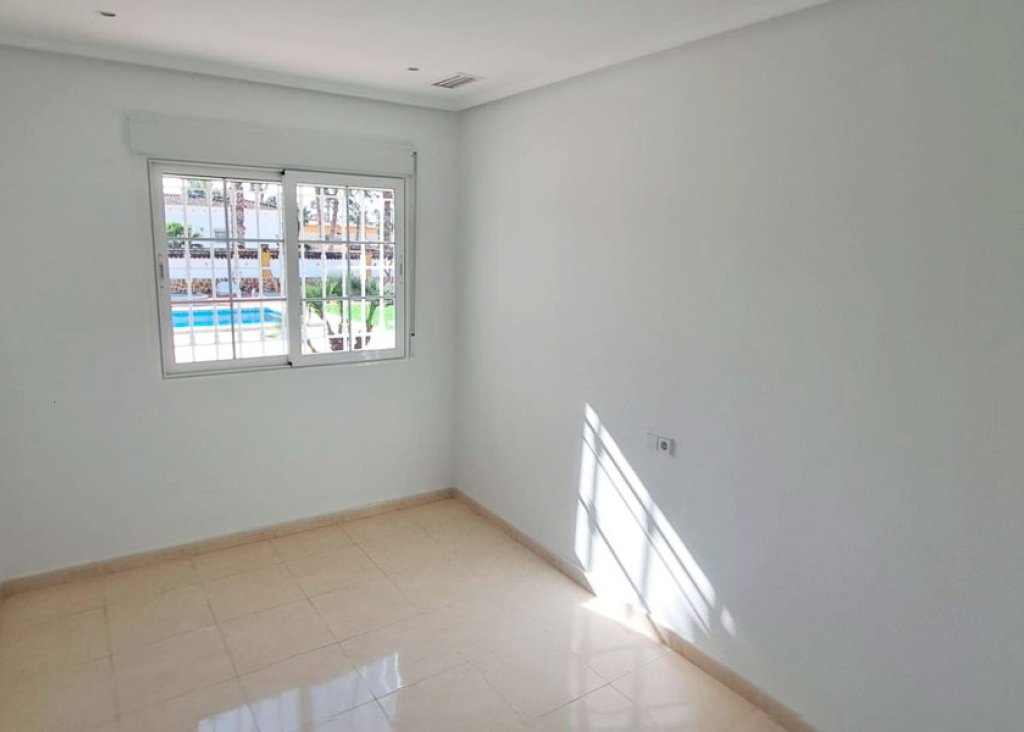 Verkoop - Finca / Country Property - Catral - Catral - Country