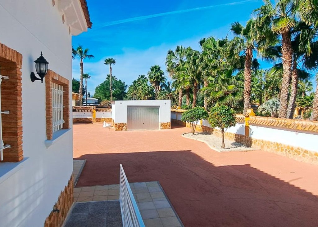 Verkoop - Finca / Country Property - Catral - Catral - Country