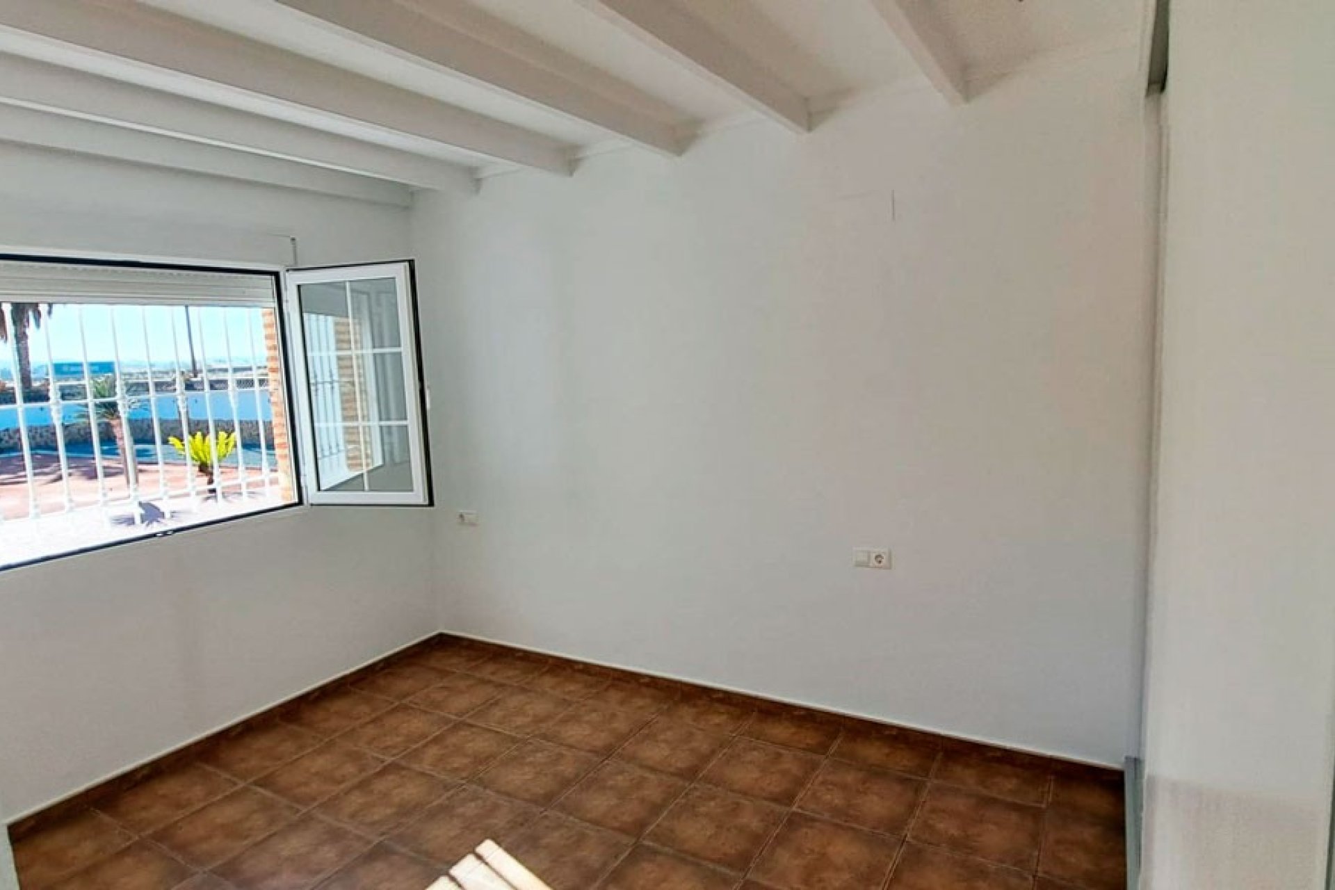 Verkoop - Finca / Country Property - Catral - Catral - Country