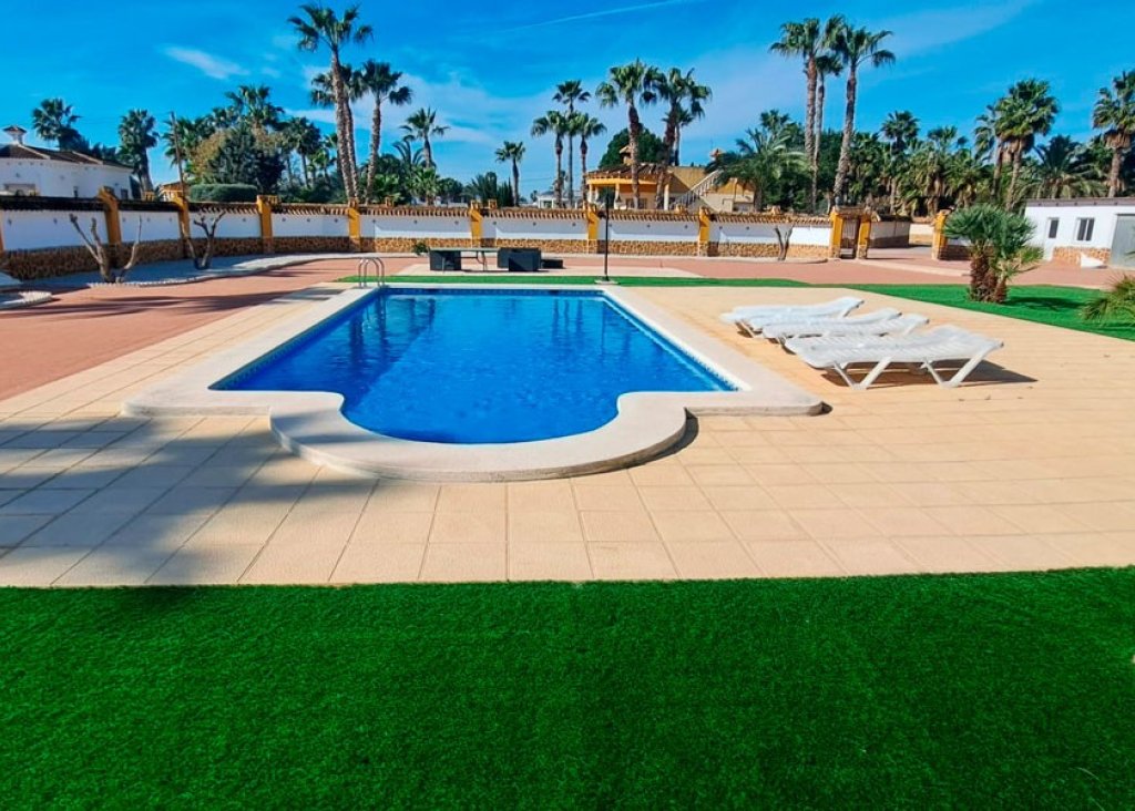Verkoop - Finca / Country Property - Catral - Catral - Country