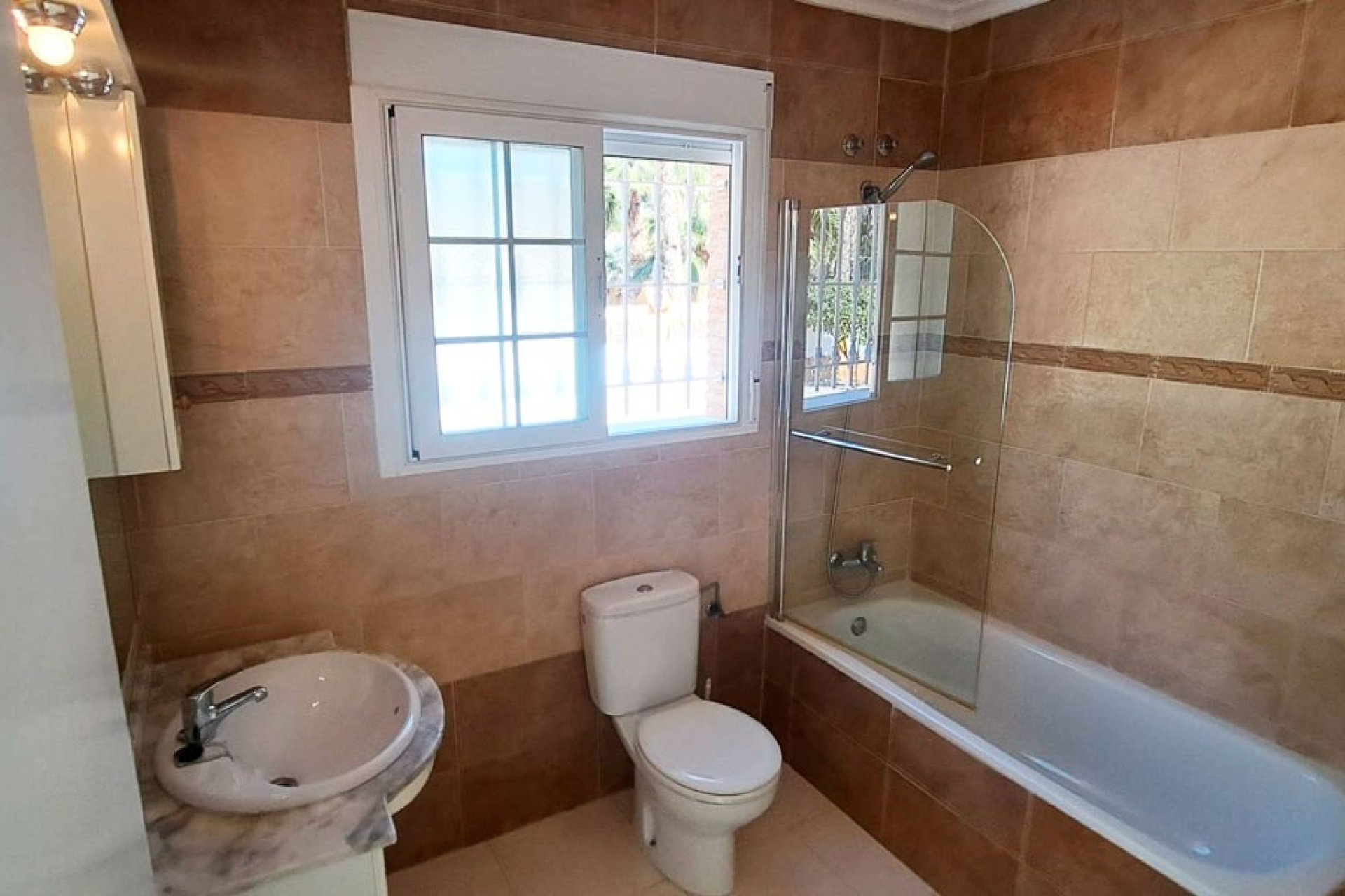 Verkoop - Finca / Country Property - Catral - Catral - Country