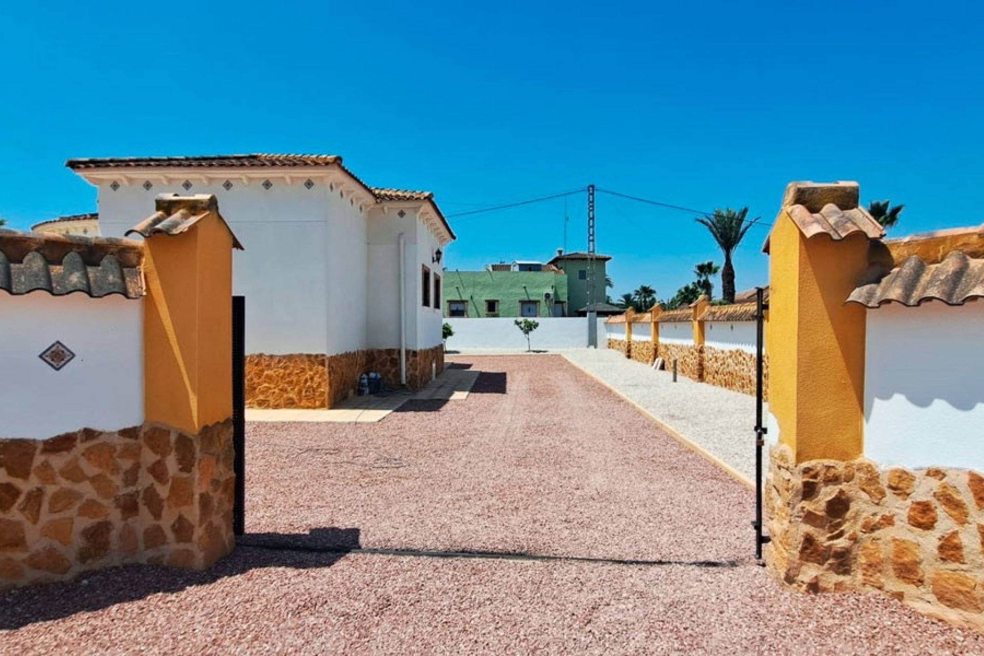 Verkoop - Finca / Country Property - Catral - Catral - Country