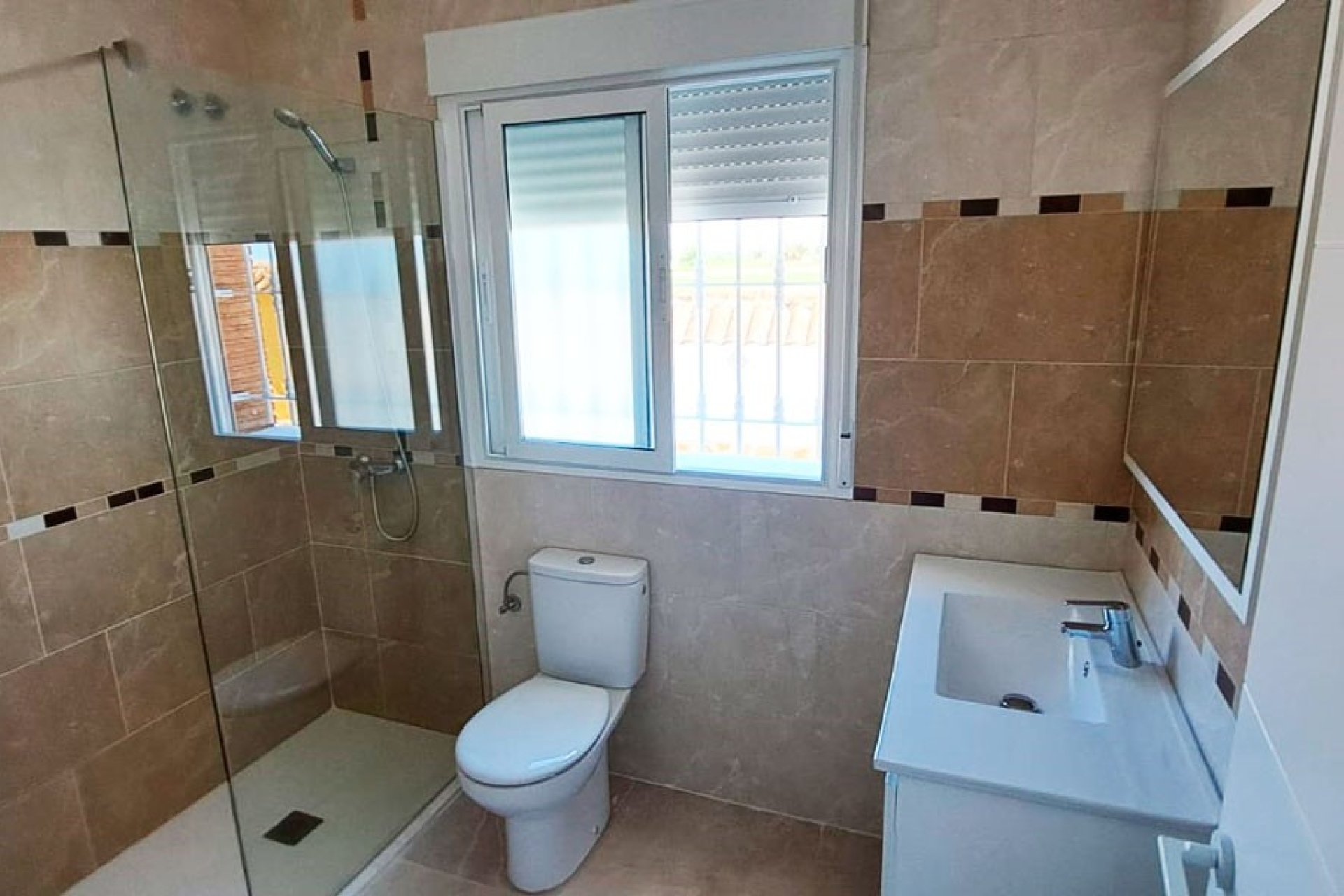 Verkoop - Finca / Country Property - Catral - Catral - Country