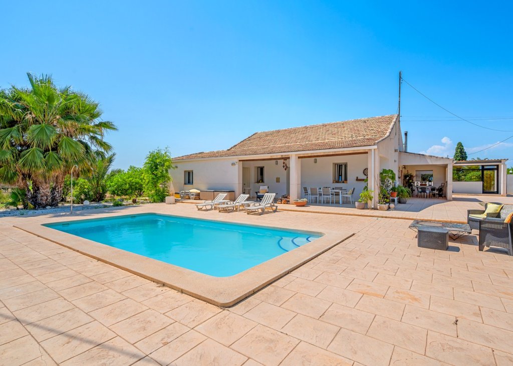 Verkoop - Finca / Country Property - Elche/Elx - Elche