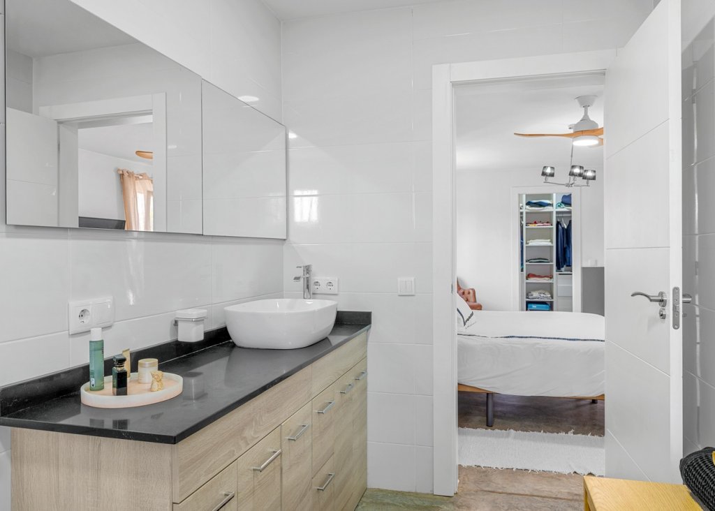 Verkoop - Finca / Country Property - Elche/Elx - Elche