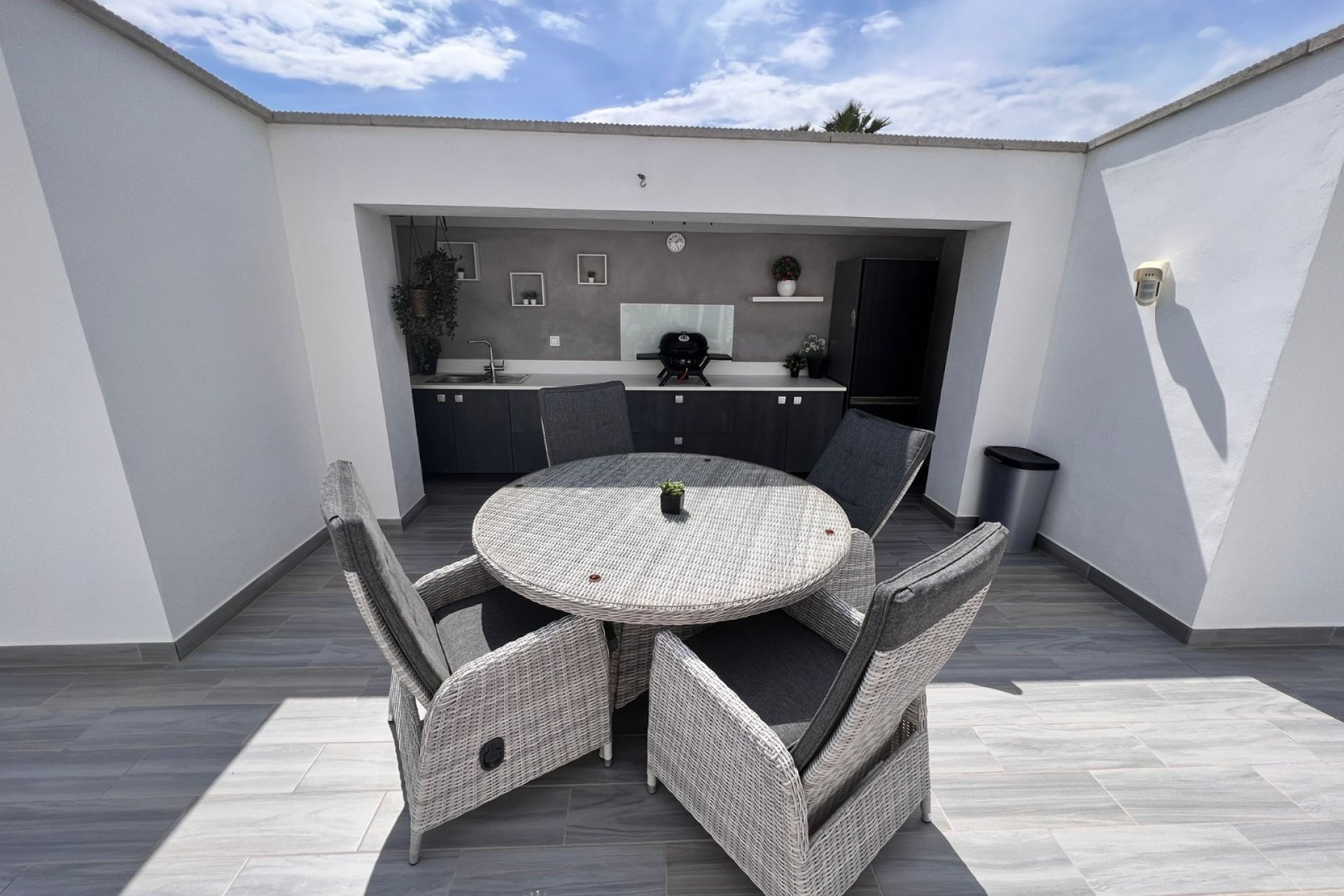 Verkoop - Finca / Country Property - Elche/Elx - La Marina