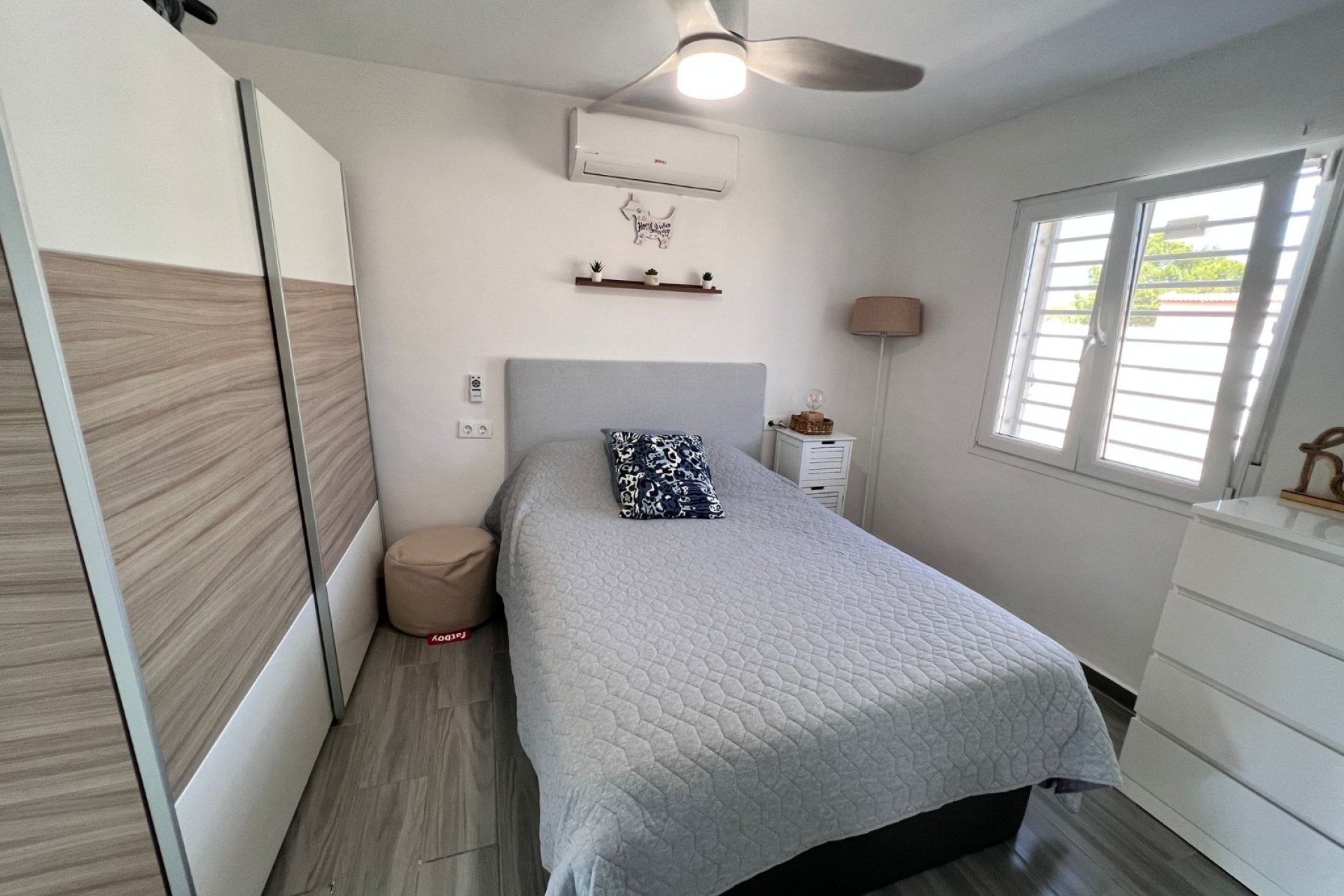 Verkoop - Finca / Country Property - Elche/Elx - La Marina