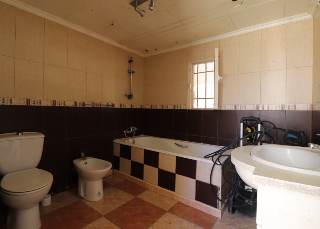 Verkoop - Finca / Country Property - Heredades - Heredades - Country