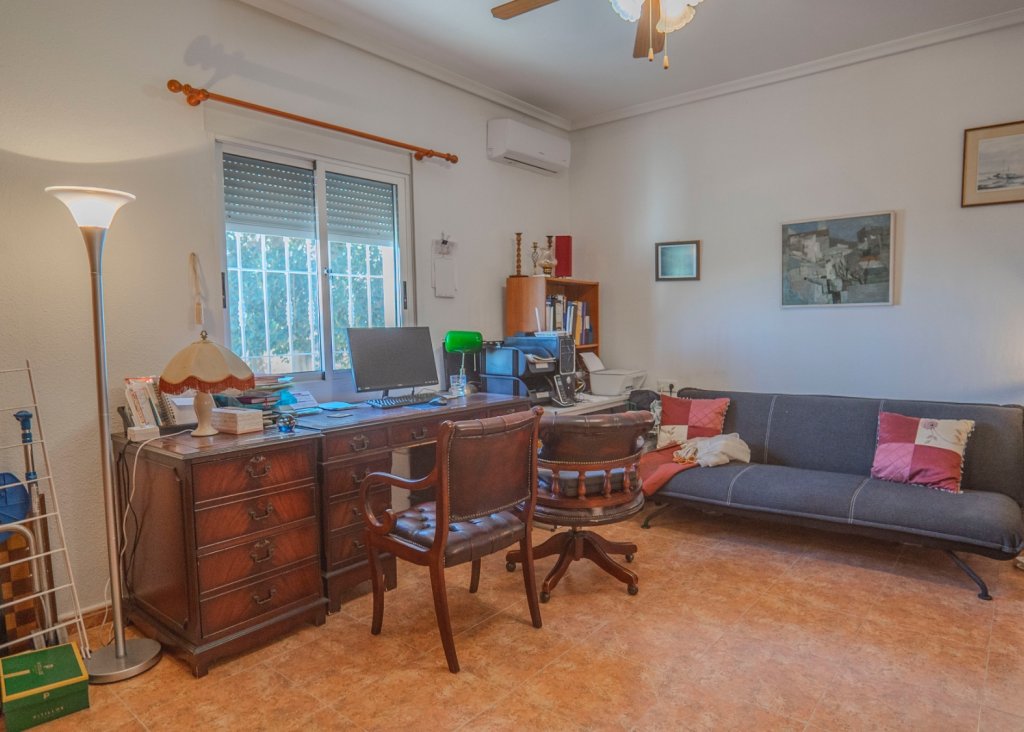 Verkoop - Finca / Country Property - Orihuela - San Bartolome