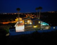 Verkoop - Finca / Country Property - Orihuela