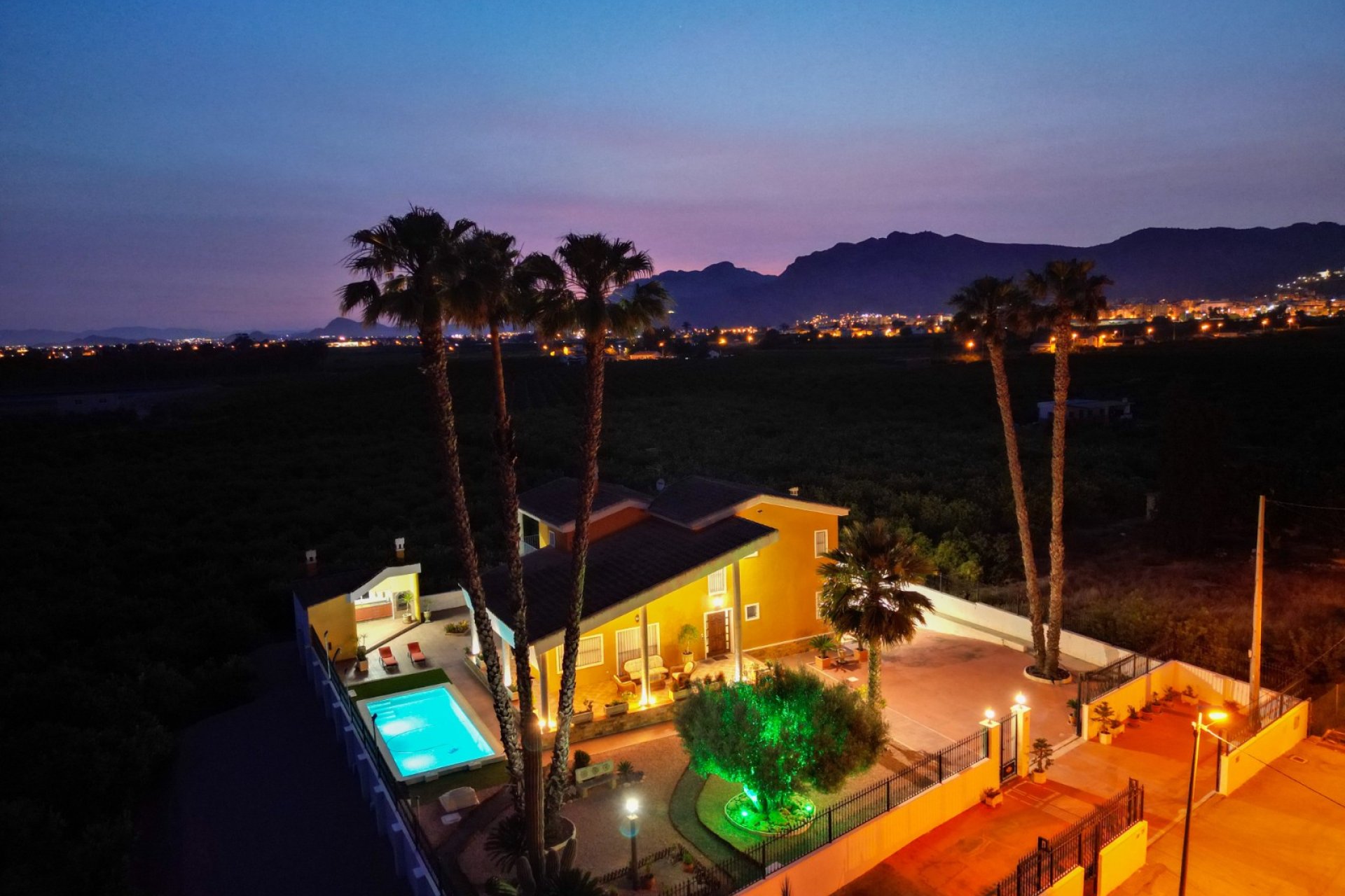 Verkoop - Finca / Country Property - Orihuela