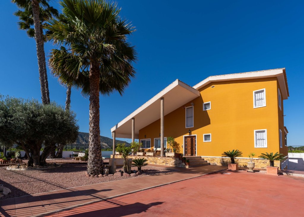 Verkoop - Finca / Country Property - Orihuela