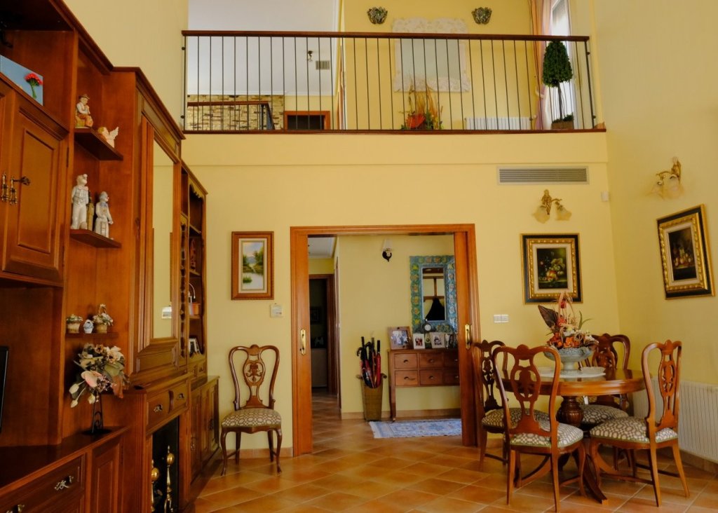 Verkoop - Finca / Country Property - Orihuela