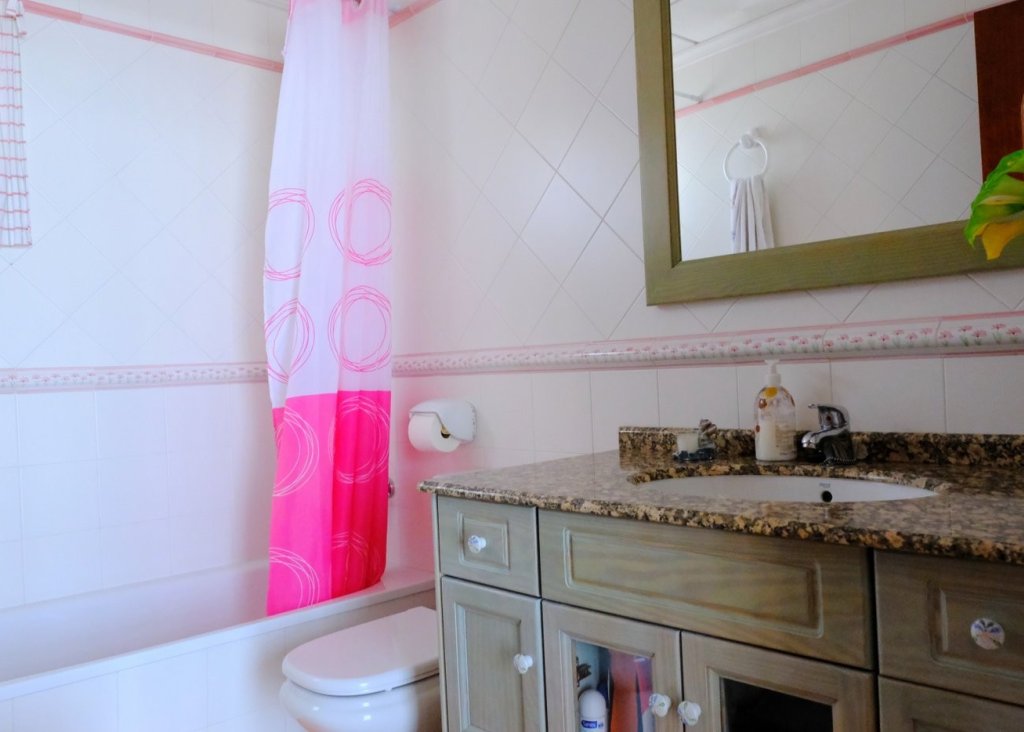 Verkoop - Finca / Country Property - Orihuela