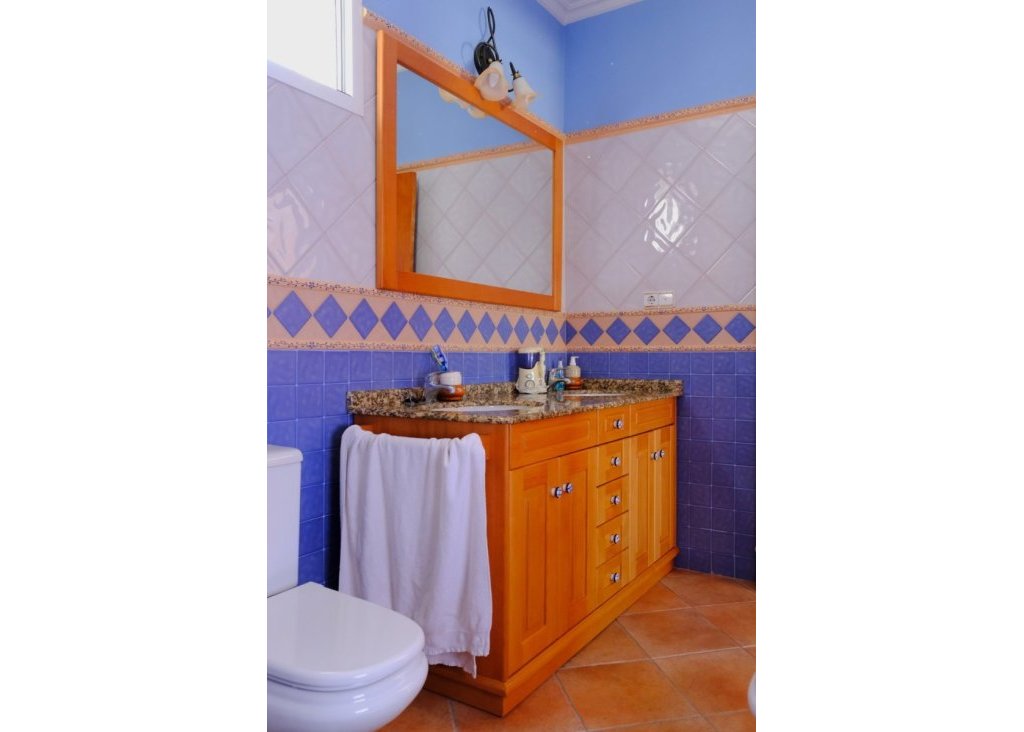 Verkoop - Finca / Country Property - Orihuela