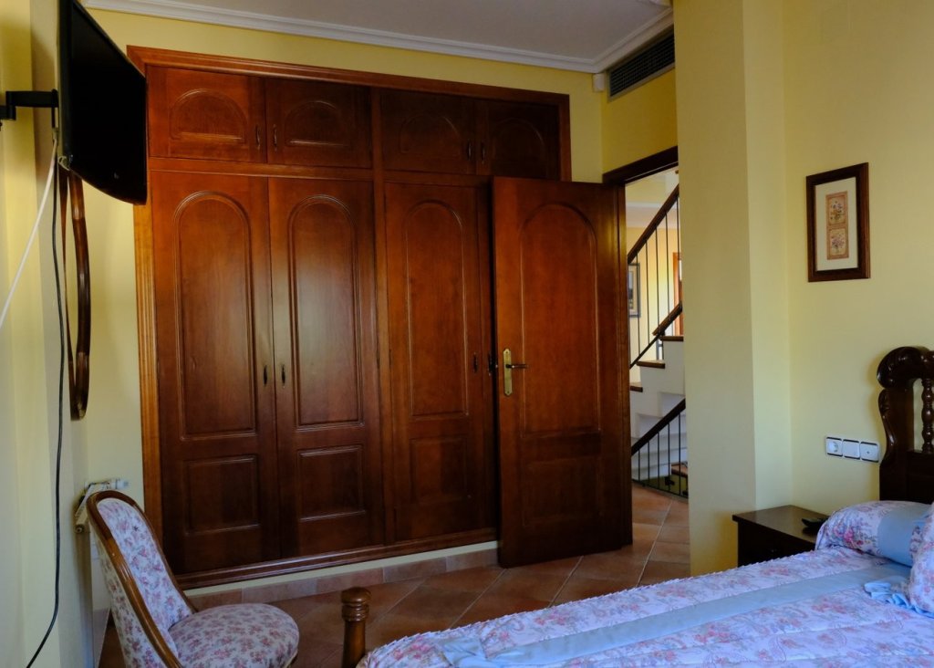 Verkoop - Finca / Country Property - Orihuela