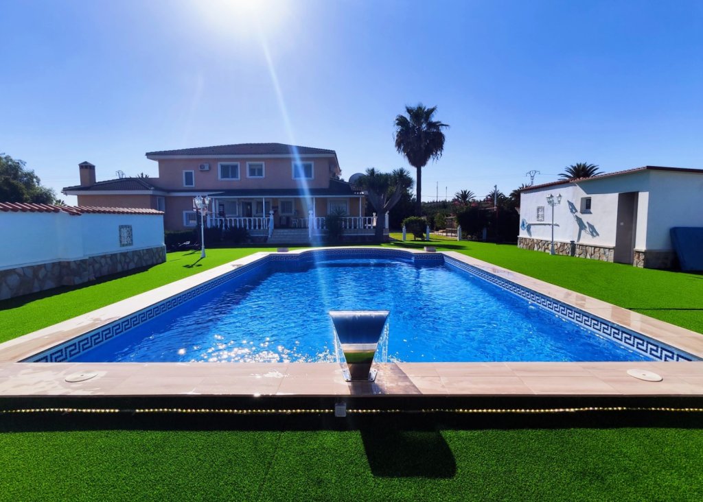 Verkoop - Finca / Country Property - San Miguel de Salinas